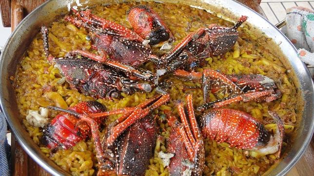 Gastronomía valenciana: receta para elaborar una paella de langosta